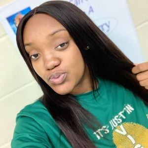 Meet your Posher, Jennisha